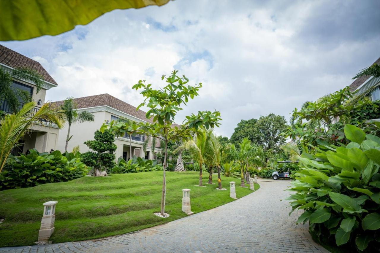 Maira Resort And Convention Centre Raipur  Exterior photo
